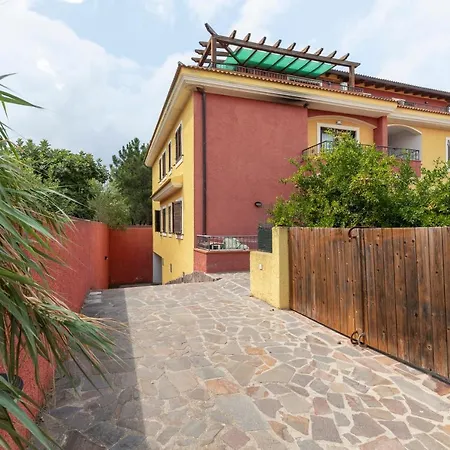 Attico Con Vista Collinare