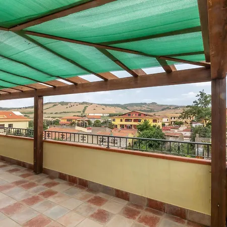 Attico Con Vista Collinare Apartman