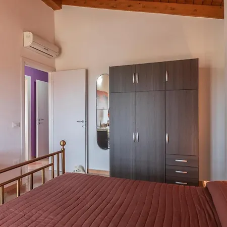 Attico Con Vista Collinare *