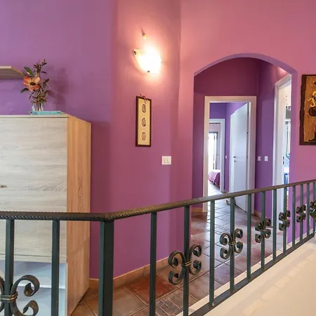 Attico Con Vista Collinare