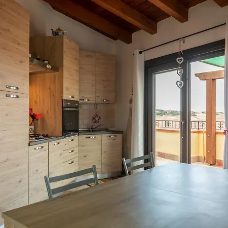 Attico Con Vista Collinare *