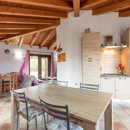 Lägenhet Attico Con Vista Collinare