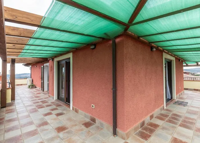 Attico Con Vista Collinare Apartament Tergu