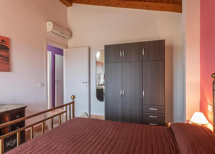 Attico Con Vista Collinare *