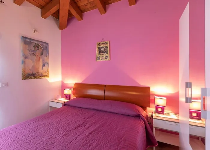Attico Con Vista Collinare Apartman