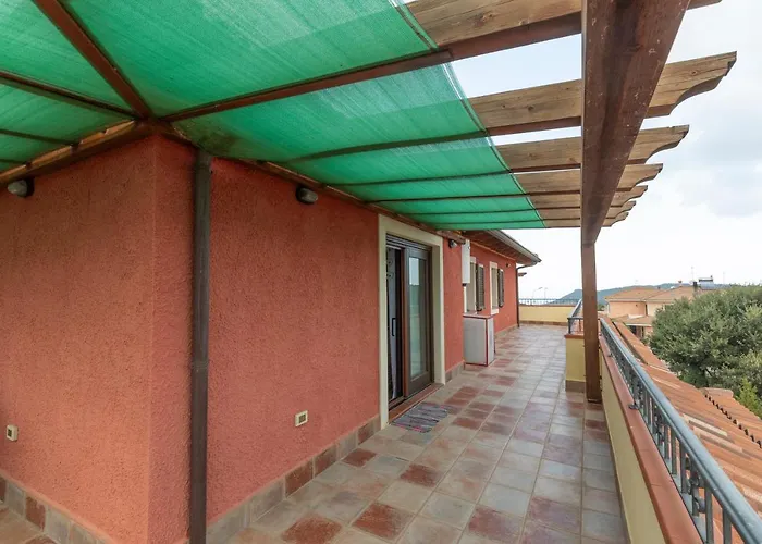 Attico Con Vista Collinare Apartament Tergu